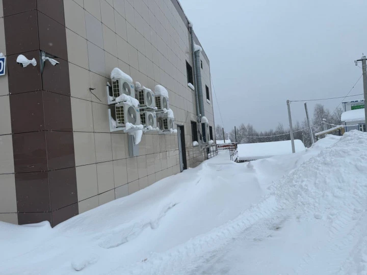 право заключения договора аренды части нежилого помещения на 1 этаже , общей площадью 52,7 кв. м, расположенное по адресу: Ханты-Мансийский Автономный округ - Югра АО, Октябрьский р-н, Унъюган п, Тюменская ул, дом 30